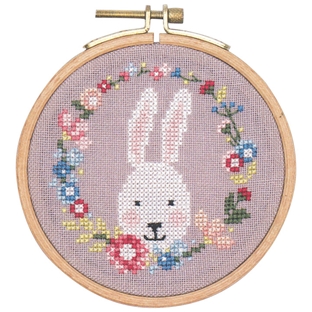 輸入刺しゅうキット　RICO　Picture kit Hare 白色ウサギ(刺しゅう枠付) 【メール便可】