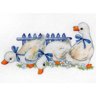 刺繍 Luca-s Three geese【メール便可】｜在庫ありの場合、土日祝除く通常1～3営業日で発送